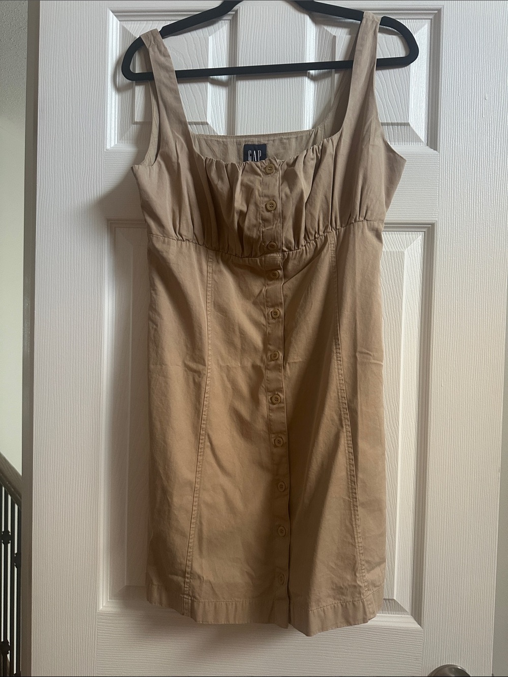 GAP Beige Button-Front Mini Dress with Square Ruching - Picture 4 of 5